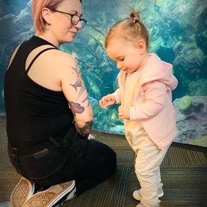 Meet your Posher, Amorette